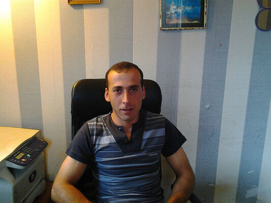  ,   Ovik, 42 ,   