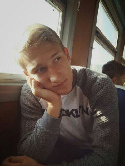 ,   Rertert, 28 ,   