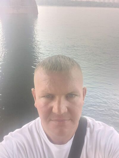  ,   Ilya, 36 ,   ,   , c , 