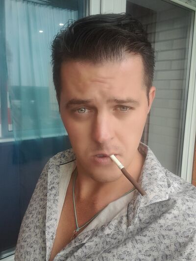  ,   Alain, 35 ,   ,   , c , 