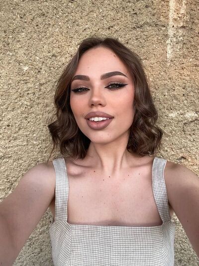  Drobeta-Turnu Severin,   Erika, 24 ,   ,   