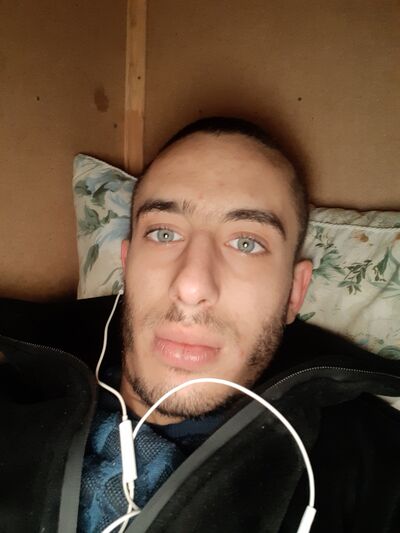  -,   Artak, 27 ,   ,   
