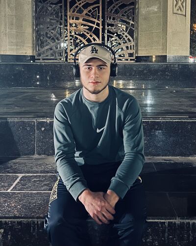  --,   , 19 ,   
