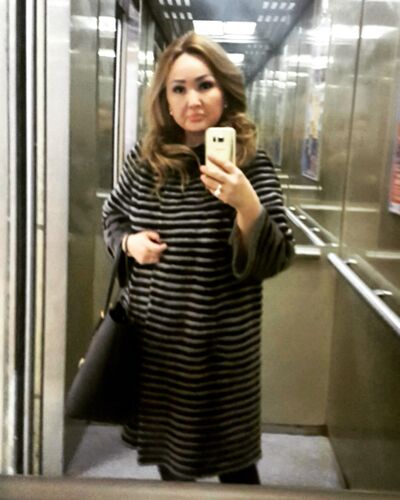  ,   Aina, 41 ,  