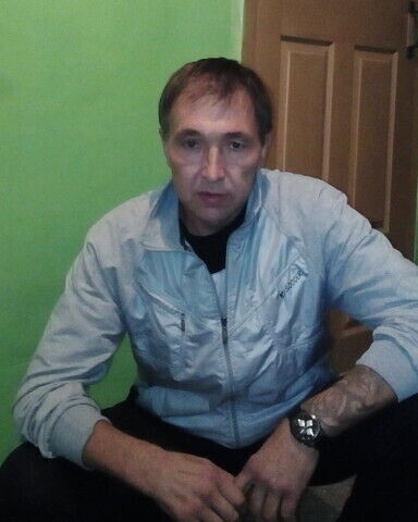  20758089  Oleg, 55 ,    