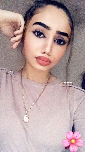  ,   Milana, 25 ,   ,   , c 