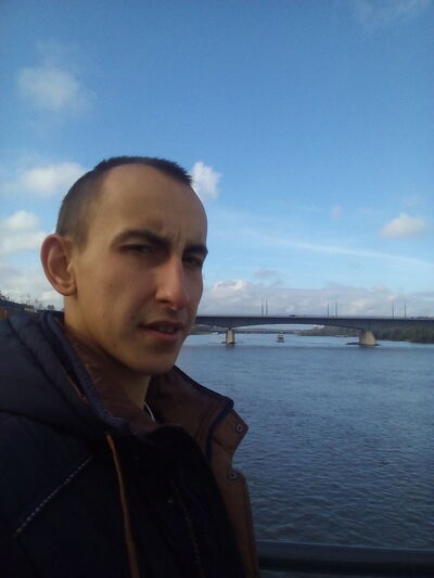  ,   Mihal, 28 ,   