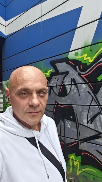  ,   Eugen, 48 ,   ,   