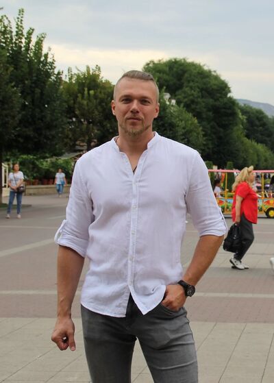  ,   Nikita, 41 ,   ,   , c 