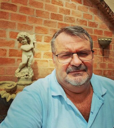  ,   Kelly, 54 ,   ,   