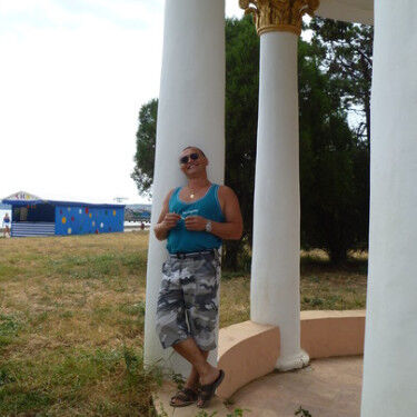  ,   Nik, 59 ,   