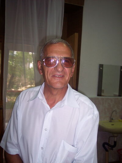  ,   Valentin, 79 ,   