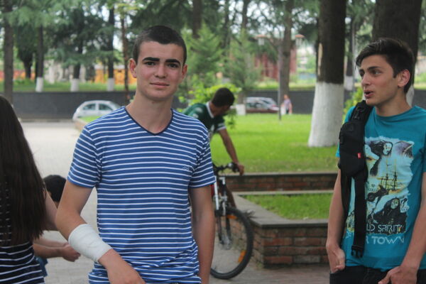  ,   Greenn, 28 ,   ,   , c 