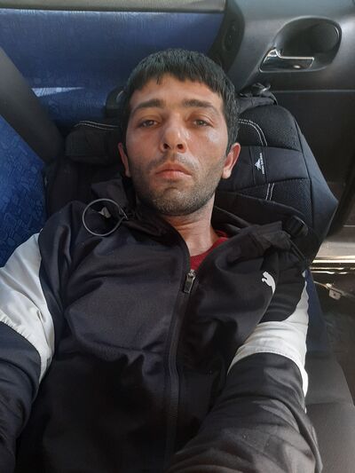  ,   Artur, 37 ,   ,   