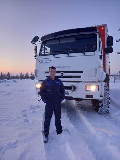  ,   Zhenya, 42 ,   ,   , c 