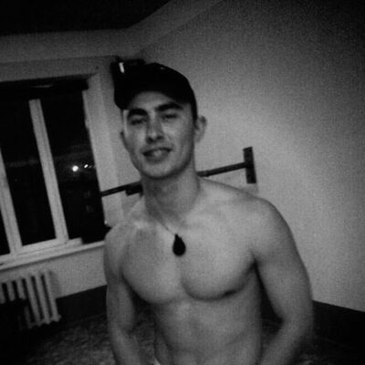  ,   Andrew, 33 ,   ,   , c 
