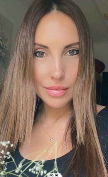  ,   Mila, 37 ,   c 