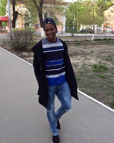 ,   Adepojuabi, 32 ,   ,   , c 