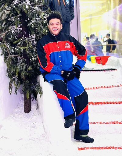  Soho,   Abanoub, 29 ,   ,   