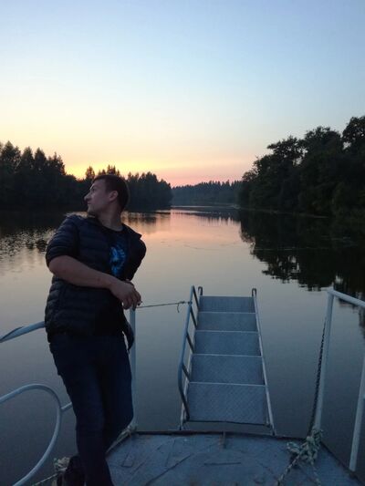  ,   Viktor, 30 ,   ,   