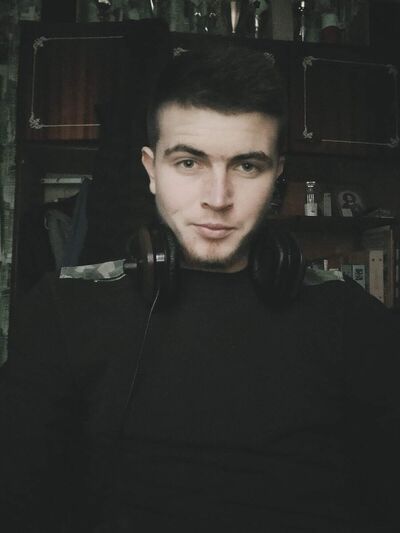  ,   Vladislav, 27 ,   ,   , c 