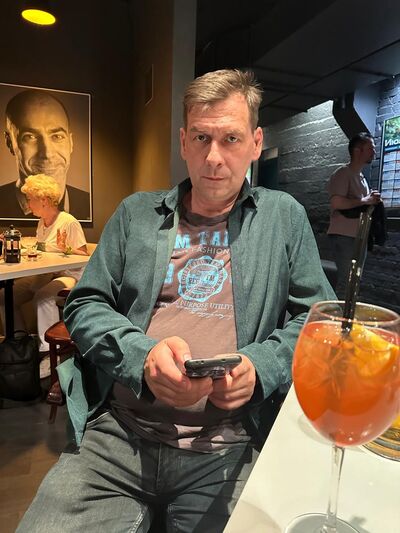  ,   JacobSinger, 52 ,   , 