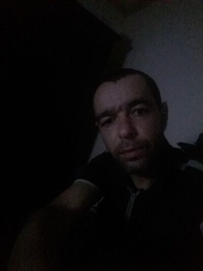  ,   Pavel, 42 ,   ,   