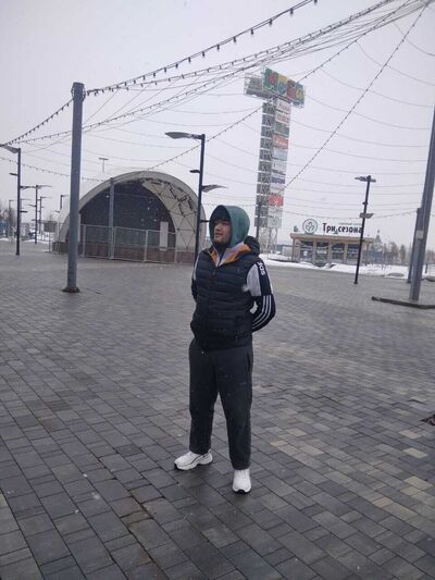  ,   Muhammed, 25 ,     