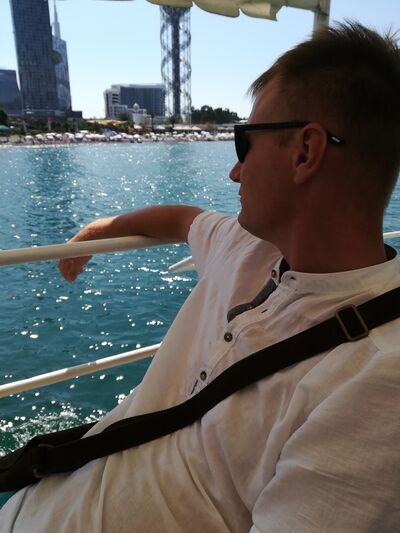  ,   Andrei, 41 ,   ,   , c 