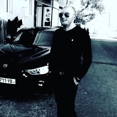  ,   Martin, 33 ,   ,   , c 