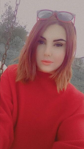  ,   Ilona, 28 ,   ,   