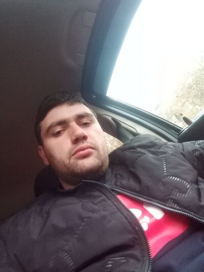  ,   Artur, 33 ,   ,   , c 