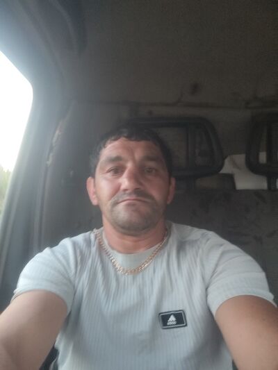  ,   Qara, 29 ,     