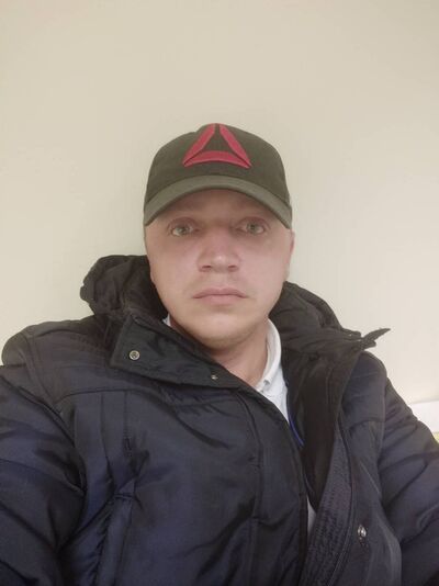  ,   Andrey, 40 ,   ,   