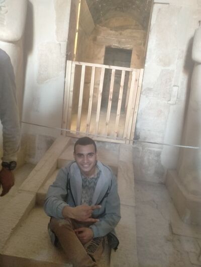  ,   LEON, 22 ,   ,   