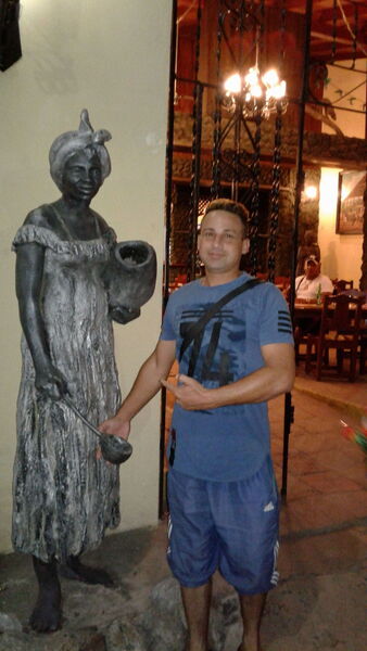  ,   Yordaniel, 44 ,   ,   