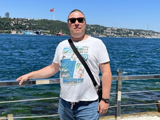  Pomorie,   Michel, 42 ,   ,   