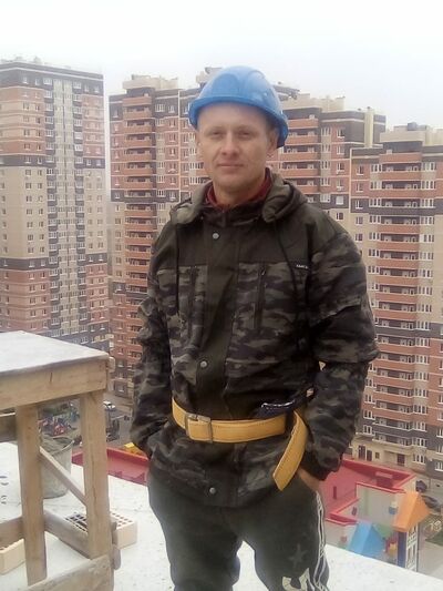  --,   , 44 ,     , c 