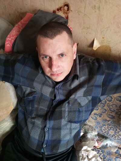  ,   Dmitrii, 38 ,   ,   