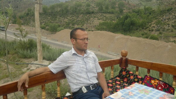  ,   Sobir, 44 ,   