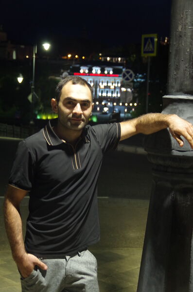   ,   Kare, 30 ,   ,   