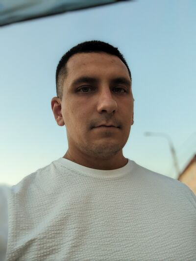  ,   Artur, 31 ,   