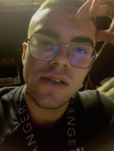  -,   , 22 ,   ,   , 