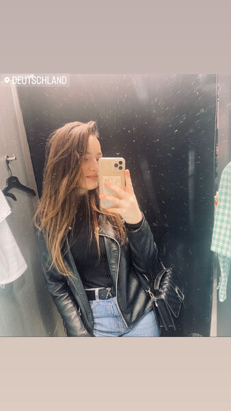  ,   Anastasiia, 23 ,   ,   