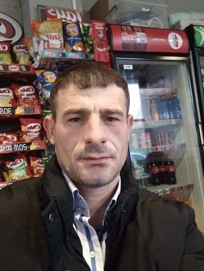  ,   Vadim, 40 ,  