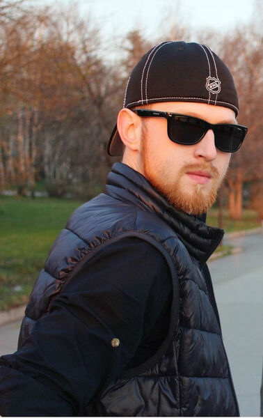  ,   Anton1990, 35 ,   ,   , c 