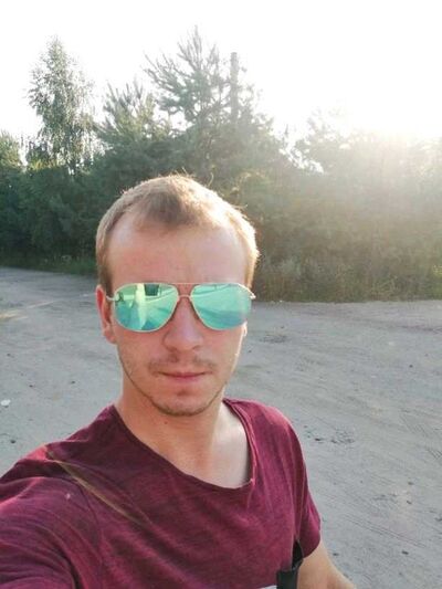  ,   Andrey, 32 ,   