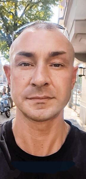  ,   Konstantin, 36 ,   ,   