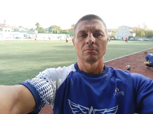  ,   Michael, 42 ,   ,   , c , 