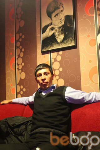  932819  Bakhtiyar, 40 ,    